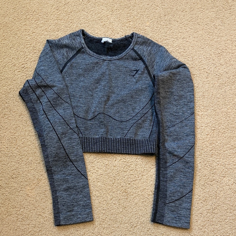 Gray Women's long sleeve crop top